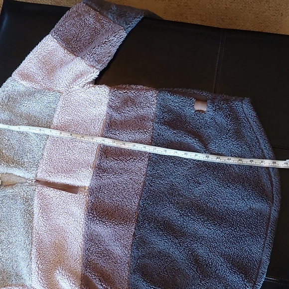 Maurices sherpa 1/4 zip sweater with pockets - Picture 6 of 8